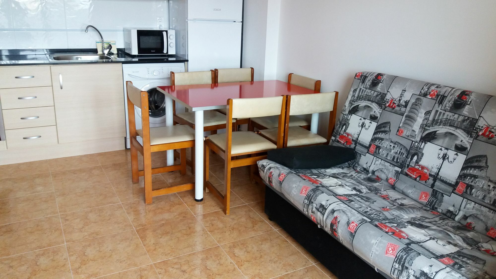 אורופסה דל מר Apartamentos Acropolis 3000 מראה חיצוני תמונה